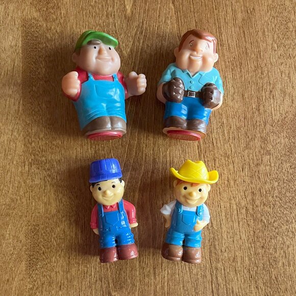 Little farmer and driver figures *Free in bundle* - Picture 1 of 7